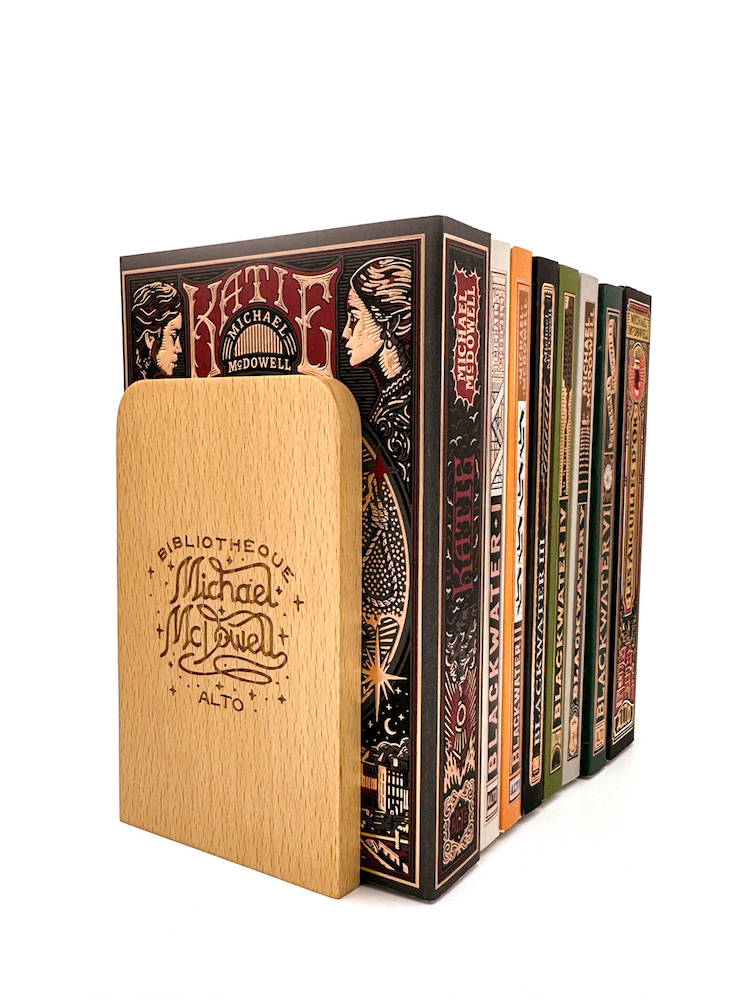 Serre-livres de la bibliothèque Michael McDowell